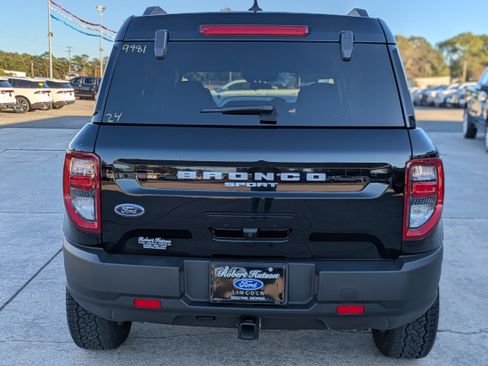 Used 2024 Ford Bronco Sport Badlands image 7