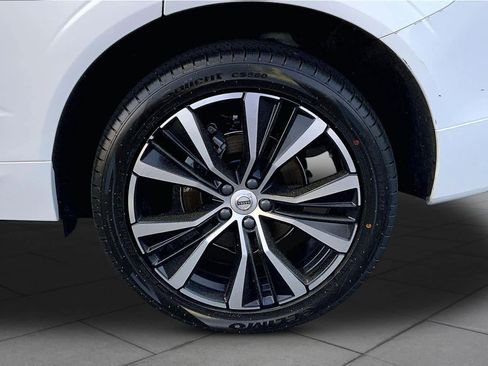 Used 2023 Volvo XC60 B5 Plus w/ Climate Package image 11