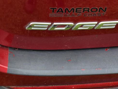 Used 2017 Ford Edge Titanium w/ Technology Package FWD image 15