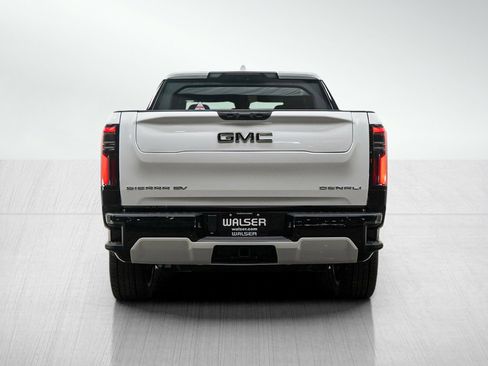 Used 2025 GMC Sierra EV Denali image 4