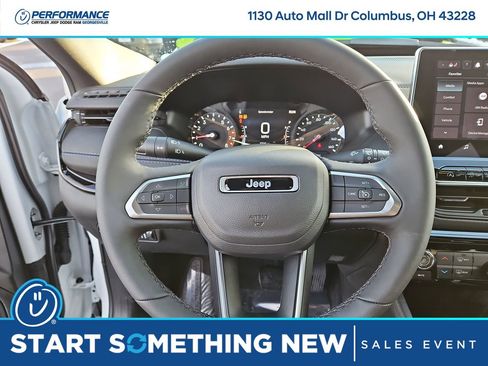 New 2026 Jeep Compass Latitude image 19