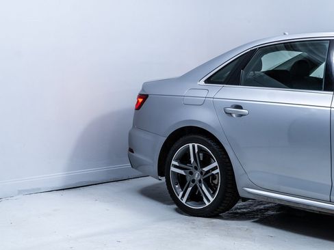 Used 2018 Audi A4 2.0T Premium Plus image 11