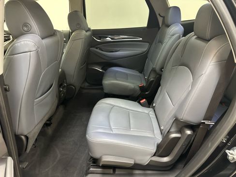 Used 2020 Buick Enclave Essence w/ Sound and Sites Package image 6