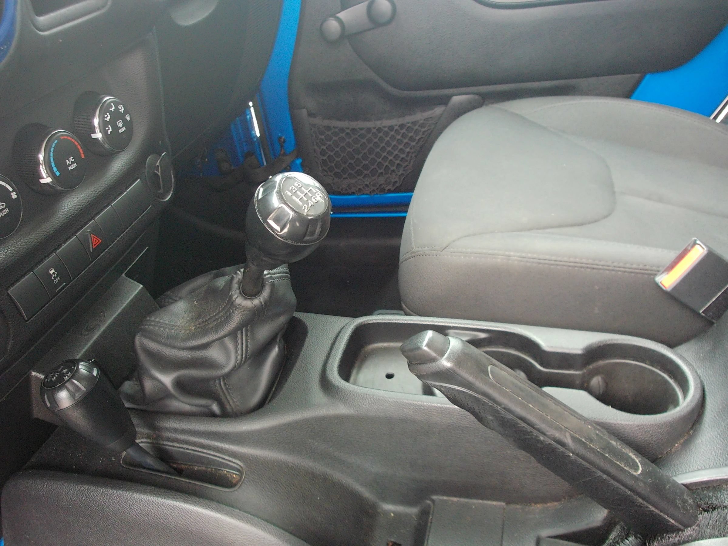 Used 2016 Jeep Wrangler Sport AWD/4WD image 26