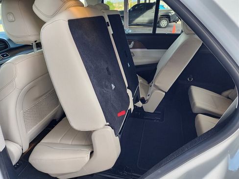 Used 2023 Mercedes-Benz GLE 350 4MATIC w/ AMG Line Exterior image 89