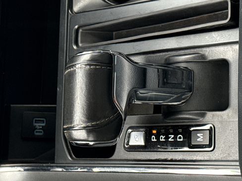 Used 2021 Ford F150 Lariat AWD/4WD image 26