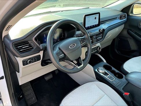 Used 2024 Ford Escape Active image 17