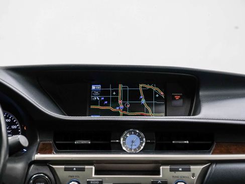 Used 2013 Lexus ES 350 w/ Premium Pkg FWD image 14
