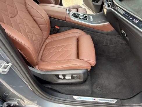 Used 2024 BMW X5 sDrive40i w/ M Sport Package RWD image 15