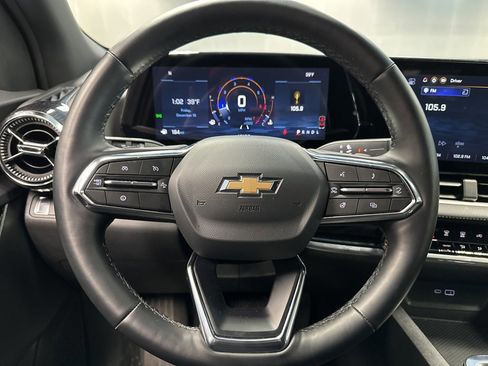 Certified 2025 Chevrolet Equinox LT image 32