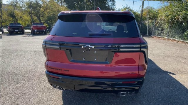 New 2027 Chevrolet Traverse RS w/ LPO, Floor Liner Package AWD/4WD image 9