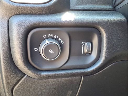 Used 2024 RAM 3500 Tradesman AWD/4WD image 18