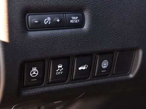 Used 2024 Nissan Murano Platinum w/ Cargo Package image 13