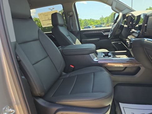 New 2026 Chevrolet Silverado 2500 LTZ w/ Trail Boss Package AWD/4WD image 13