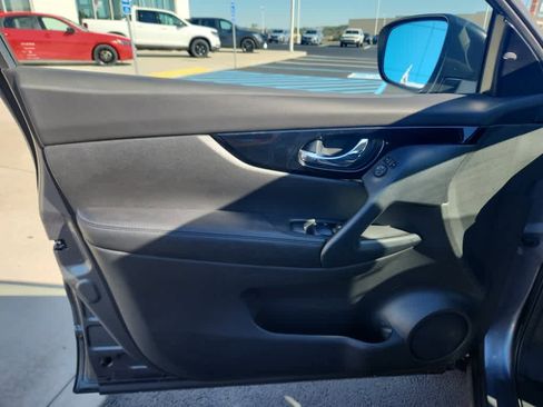 Used 2020 Nissan Rogue Sport SV image 20