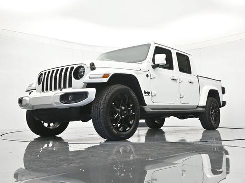Used 2021 Jeep Gladiator Overland AWD/4WD image 37