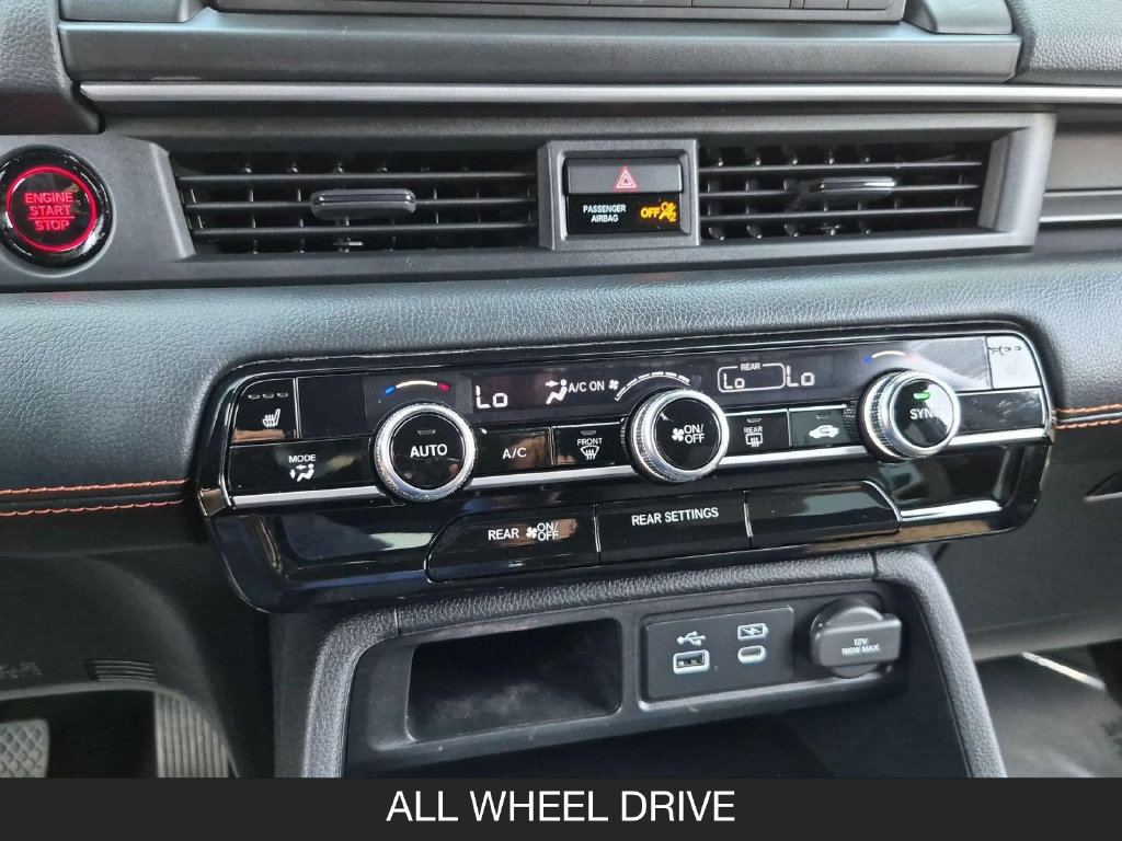Used 2025 Honda Pilot Sport image 22