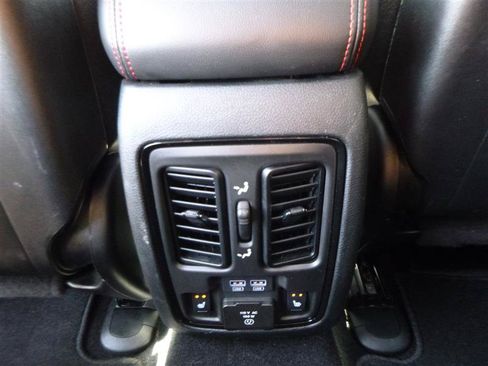 Used 2025 Dodge Durango GT AWD/4WD image 19