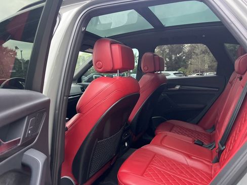 Used 2020 Audi SQ5 Premium Plus w/ Premium Plus Package image 33