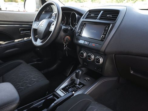 Used 2024 Mitsubishi Outlander Sport ES AWD/4WD image 36