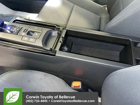 Used 2024 Toyota Prius LE image 24