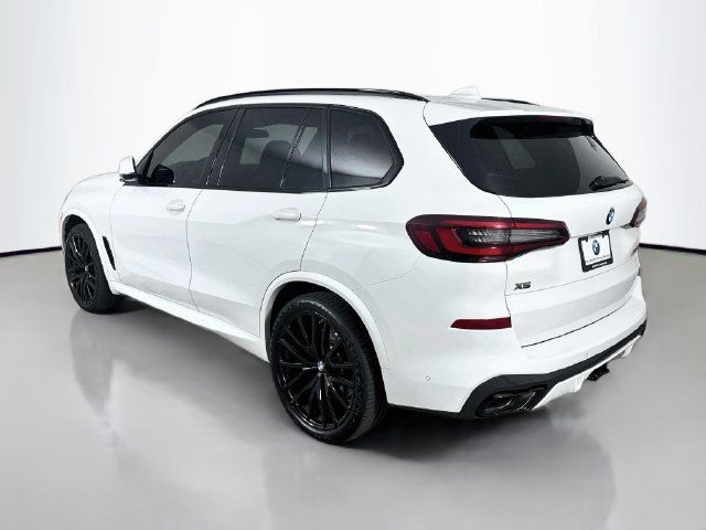 Used 2022 BMW X5 M50i w/ Executive Package AWD/4WD image 5
