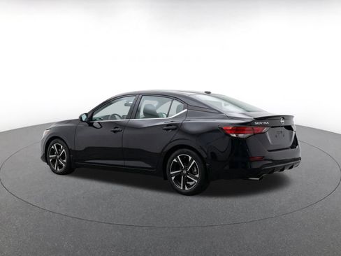 Used 2025 Nissan Sentra SV FWD image 5