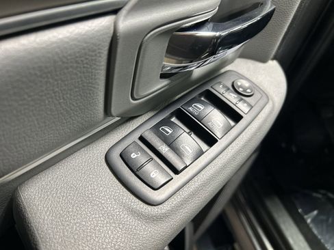 Used 2019 RAM 1500 Big Horn image 23