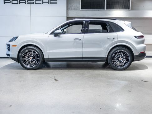 New 2026 Porsche Cayenne image 2