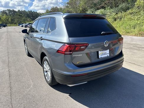 Used 2018 Volkswagen Tiguan S image 5