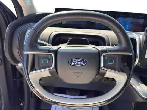 Used 2025 Ford Expedition Max Platinum w/ Driver's Package AWD/4WD image 14