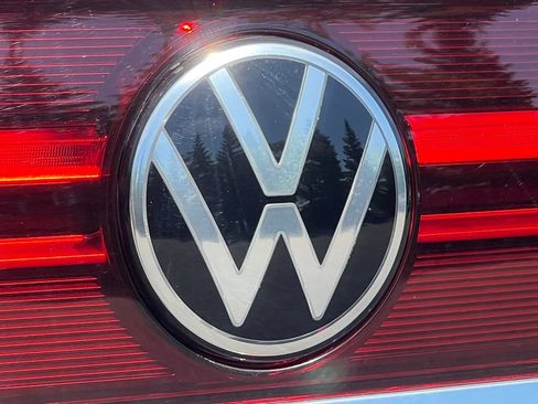 New 2025 Volkswagen Atlas Cross Sport SE AWD/4WD image 37
