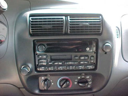Used 2003 Ford Ranger XLT RWD image 49