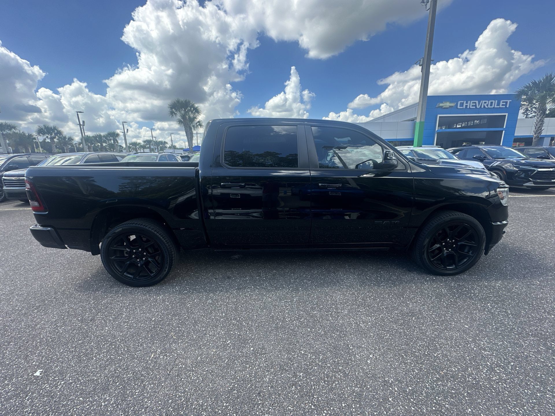 Used 2023 RAM 1500 Laramie RWD image 17