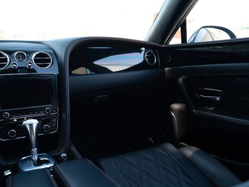 Used 2014 Bentley Flying Spur W12 AWD/4WD image 49