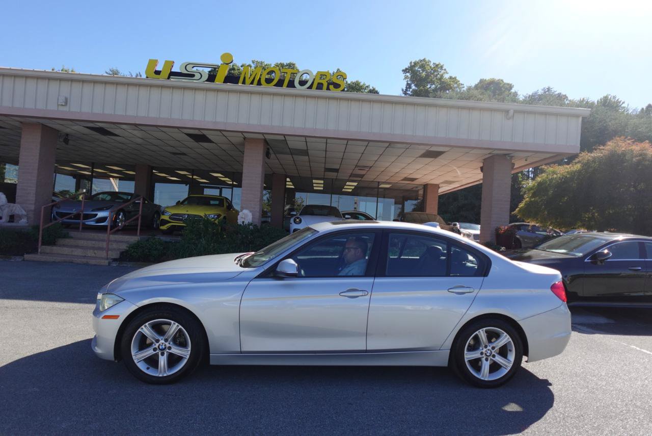 Used 2013 BMW 328i xDrive Sedan AWD/4WD image 22
