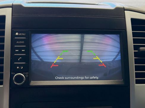 Used 2019 Nissan Frontier SV image 16