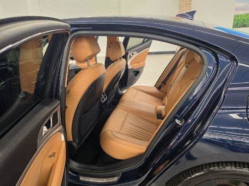 Used 2022 Genesis G70 3.3T AWD/4WD image 15