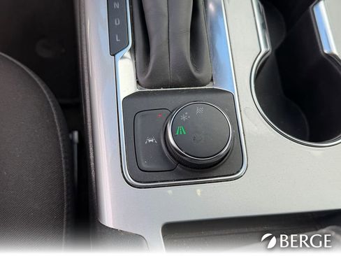 Used 2025 Chevrolet Blazer LT FWD image 31