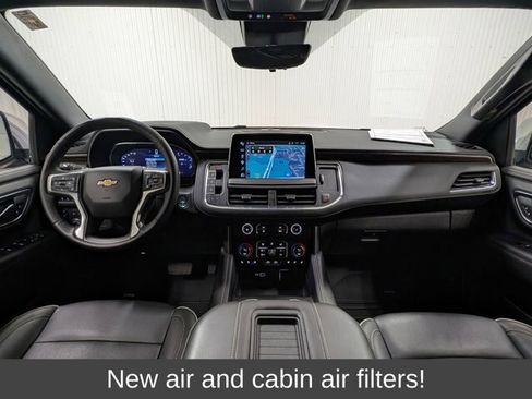 Used 2024 Chevrolet Suburban Premier AWD/4WD image 3