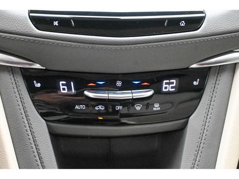 Certified 2022 Cadillac XT5 Premium Luxury FWD image 48