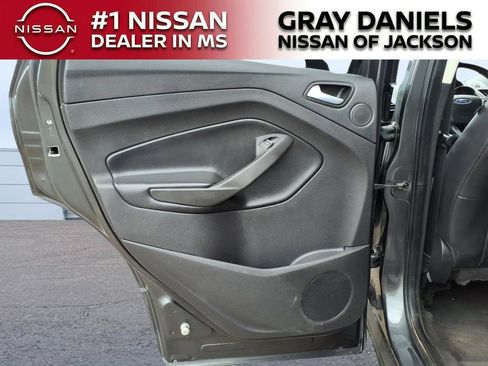 Used 2019 Ford Escape Titanium FWD image 11