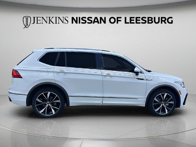 Used 2024 Volkswagen Tiguan SEL R-Line AWD/4WD image 5