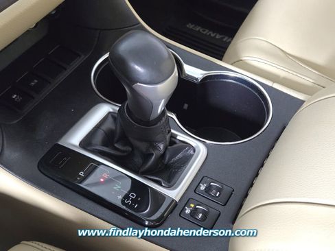 Used 2017 Toyota Highlander XLE image 31