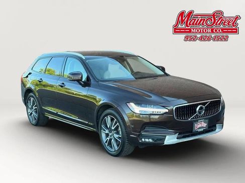 Used 2017 Volvo V90 T6 Cross Country AWD/4WD image 1