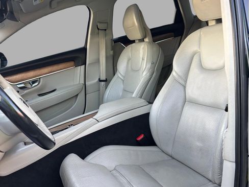 Used 2017 Volvo S90 T6 Inscription w/ Vision Package image 27