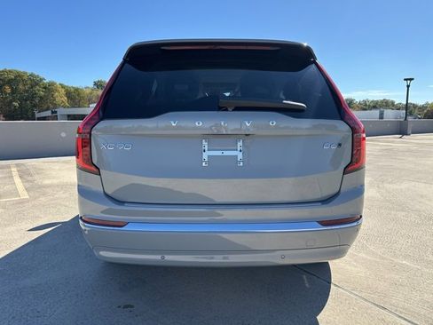 New 2026 Volvo XC90 B6 Plus w/ Protection Package Premier image 6