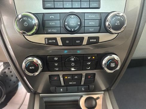 Used 2010 Ford Fusion SEL FWD image 7