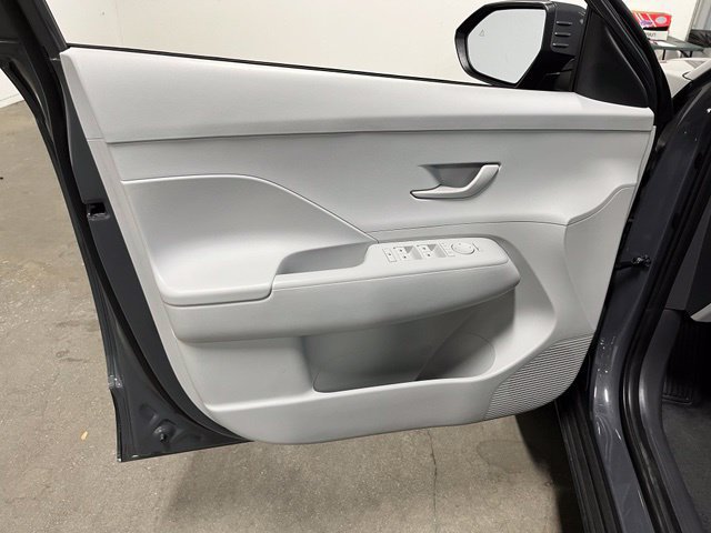 Used 2025 Hyundai Kona SEL AWD/4WD image 24