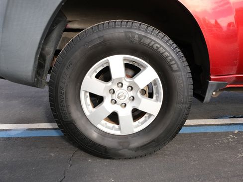 Used 2015 Nissan Xterra PRO-4X AWD/4WD image 14